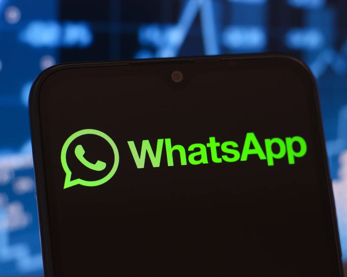 Can WhatsApp collectors collect WhatsApp group members?